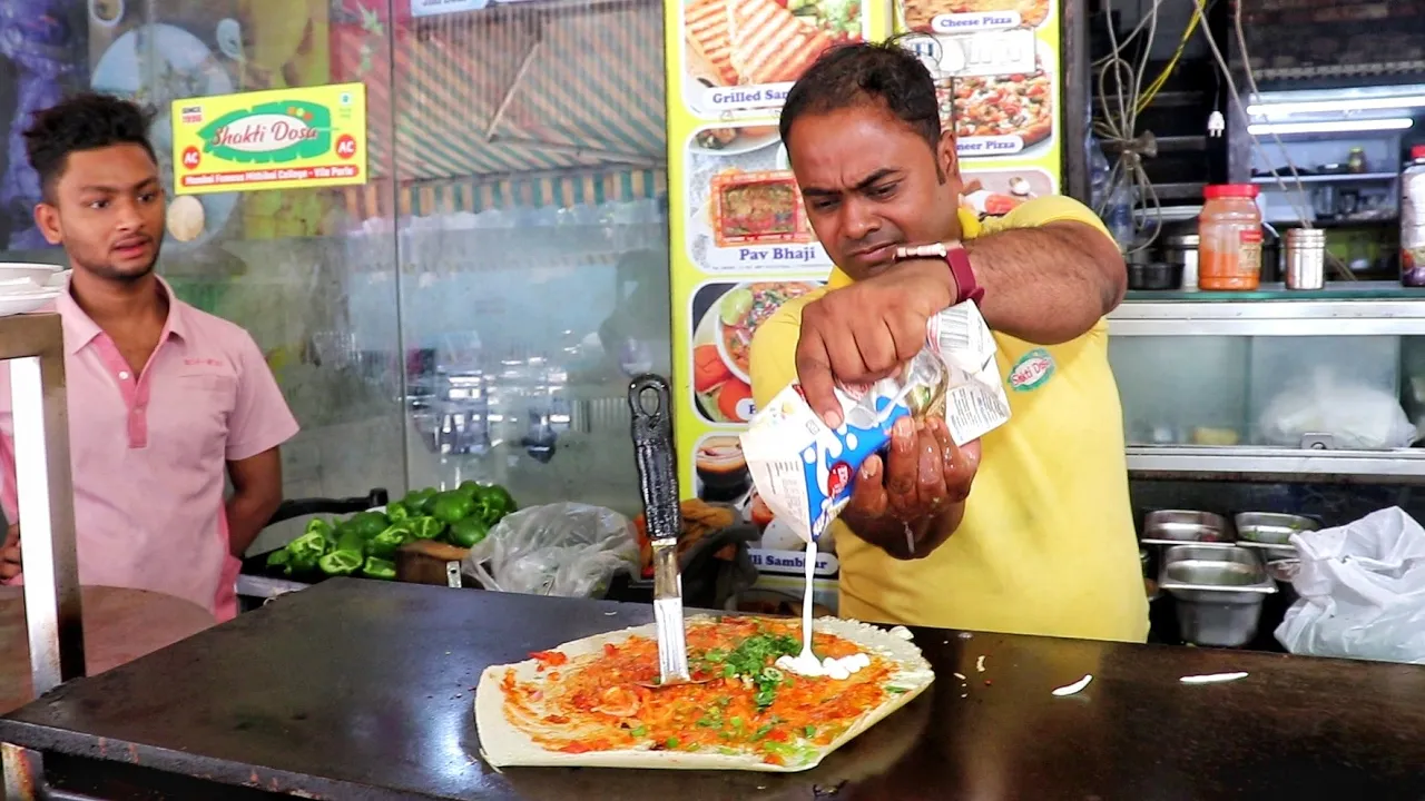 Indian Celebrities Loving Chef Making Pasta Dosa In Bhayandar   Shakti Dosa   Mumbai Street Food