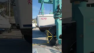 We Had to Haul Out our Lagoon 420 Catamaran for Maintenance day 1