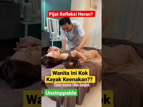 Download MP3 HOT ⁉️ PIJAT REFLEKSI DI SURABAYA WANITA CANTIK INI DIEM AJA, PEMIJATNYA COWOK LAGI #viral #shorts