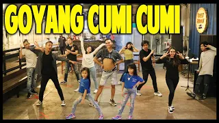 GOYANG CUMI CUMI - DANCE IN PUBLIC - ZUMBA SENAM JOGET TIK TOK LIKEE