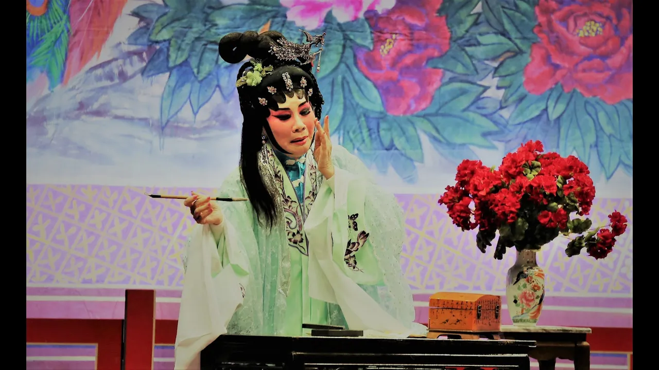 夢斷香銷四十年之殘夜泣箋(粵劇)- 陳小梨,羅婉明,林宇珊 夢斷香銷四十年之殘夜泣箋(粵劇)- 陳小梨,羅婉明,林宇珊