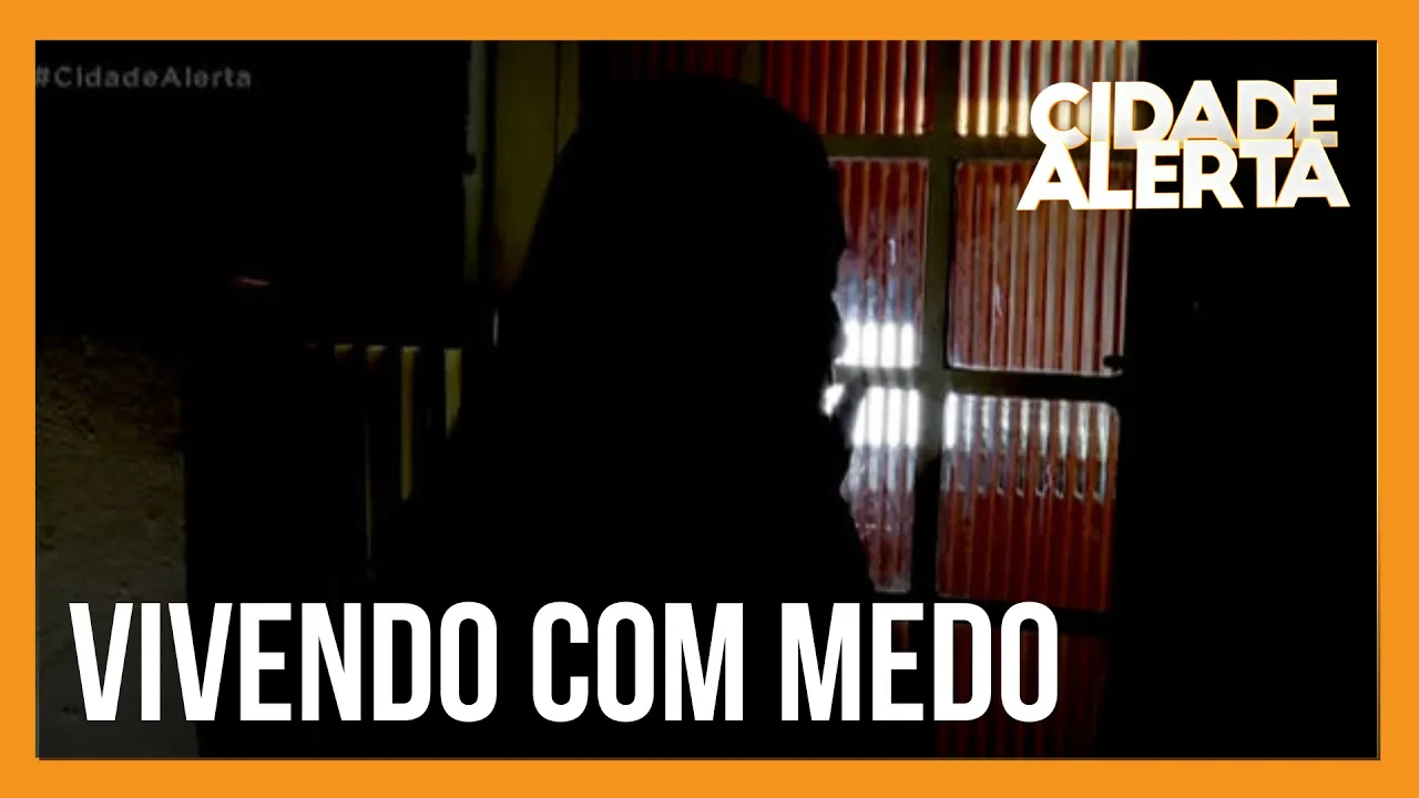 Jovem muda de estado para fugir de ameaças do ex