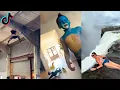 Random s I watch at 2 a m