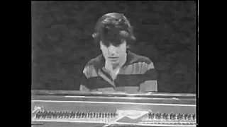 רועי זו ארץ ילדה בלי שם זהו זה שנת 1981 