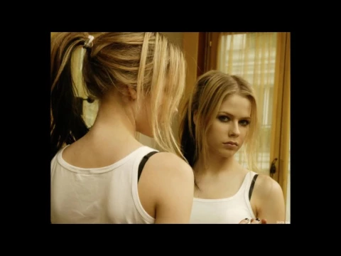 Download MP3 Avril Lavigne Breakaway (audio)