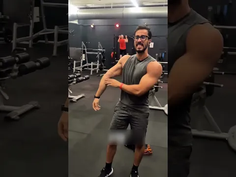 كوعه خرج من مكانه