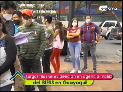 Largas filas se evidencian en agencia matriz del BIESS en Guayaquil