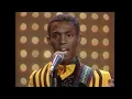 Hollywood Swinging - Kool & the Gang | The Midnight Special