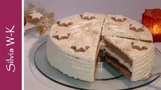 Heute backe ich eine richtig weihnachtliche Kirschtorte mit Schokoboden und Puddingcreme. Diese leck. 