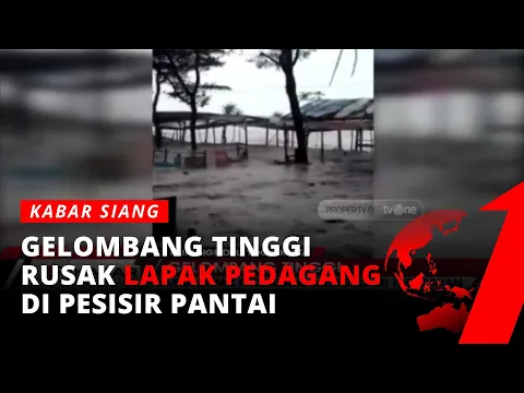 Detik-detik Gelombang Laut Setinggi 4 Meter Menerjang Pesisir Selatan Gunungkidul