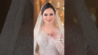 عروسة تغني اغنية Come Baby Come أغنية كم بيبي كم 