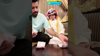 شباب البومب طريقة ياسر لتوزيع العيديات 