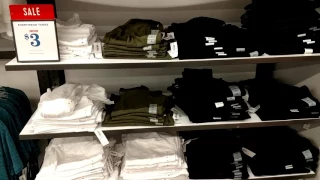 Old Navy 3 EveryWear Tanks 13 Value Only
