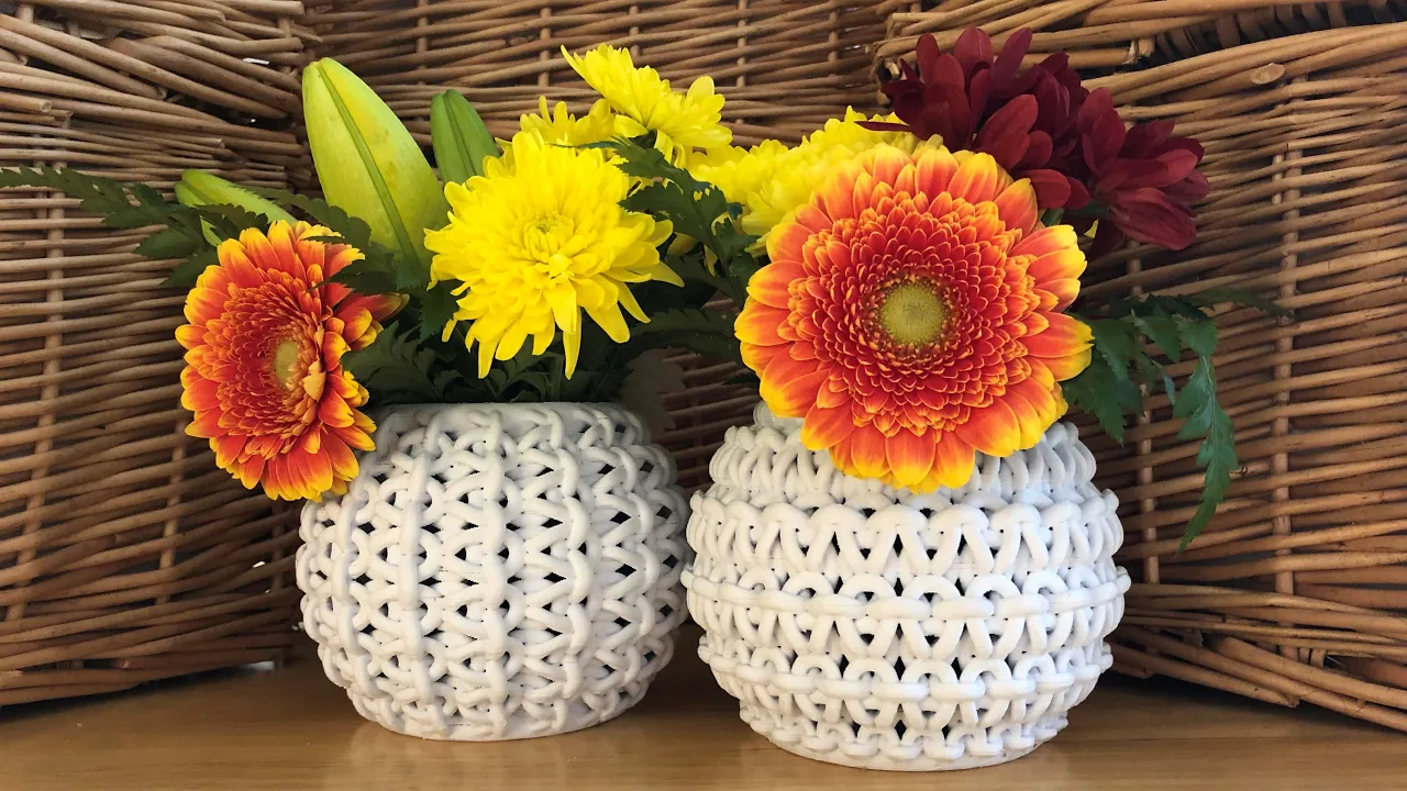 Garter Knit Round Bowl (Vertical)