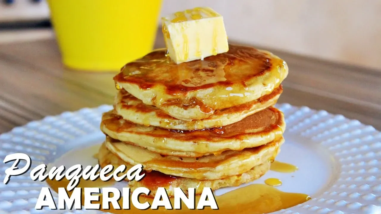 Panqueca de banana com 2 ingredientes @CookFork. 