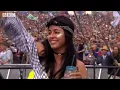 Barry Gibb - Stayin' Alive (Glastonbury 2017)