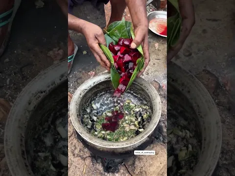 ஆட்டோட Blood-ல இப்படி ஒரு Poriyal-ஆ? 😱🔥 | Aattu Blood Poriyal | Village Food #streetfood #shorts
