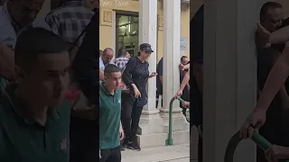 اختها فى مسلسل لن اعيش فى جلباب ابي بكاء منال سلامة فى جنازة ناهد رشدي 