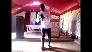 performing live at suneka glory assembly yesu ni jemedari 