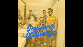 Download Pejuang Keluarga - Walau Perih (Official Music Video) MP3