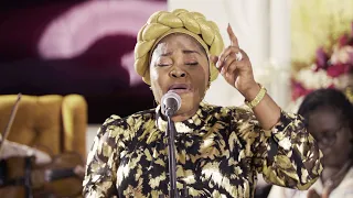 ki i koni live spontaneous worship by tope alabi