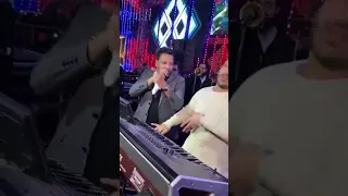 اجمد لايف   العالمي عادل صانوه  والنجم اسامه عبد الغني اعتبروا قلب وراح وطلعات حظ هتفوتك صانوه     دندنها