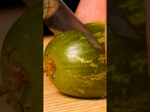 Kiwiberry: Inside View