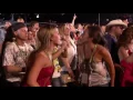 Luke Bryan - Country Girl  Shake It For Me (Live)