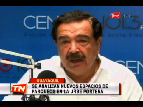 Se analizan nuevos espacios de parqueos en la urbe porteña