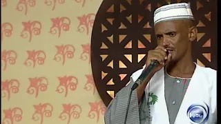 كمال الطيب ارجع للمديح سته فى واحد دندنها