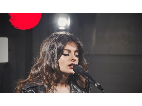 Download MP3 Bebe Rexha: I'm Gonna Show You Crazy (live at Nova Stage - 4K)