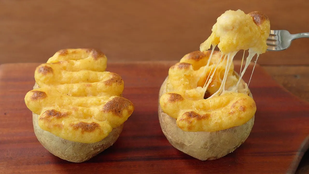 구운 감자와 매운 치킨