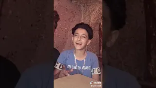 سامر المدني يغني مقطع من مهرجان هزفر موس بدون موسيقى 