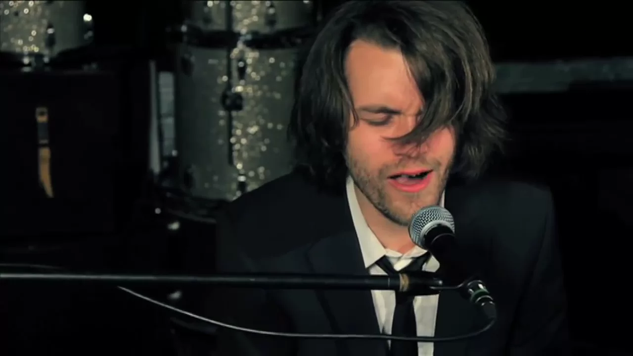 Fyfe Dangerfield - She's Always A Woman Fyfe Dangerfield - She's Always A Woman
