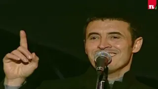 كاظم الساهر   حبيبتي والمطر    من الروائع  التي لم تتغنى عالمسرح   مهرجان بيروت      دندنها