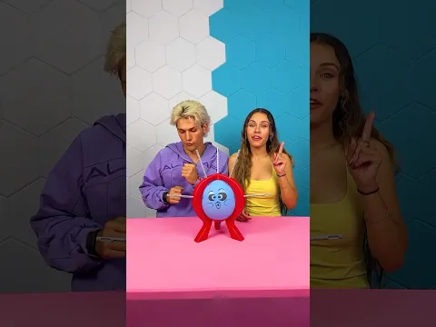 Balloon Game VS Girl Best Friend! 😘🎈