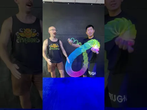 I got slinked by a Chinese slinky master #slinkytricks
