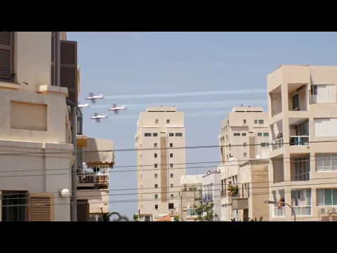 מרפסת / אלעד דוידוביץ' שיקוביץ'