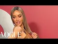 Download Lagu Kim Kardashian Stuns on the GQ MOTY Red Carpet