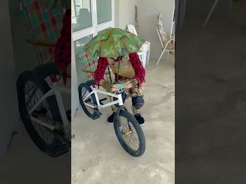Army guy mods BMX bike with SLIME.