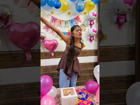 Radha ke Cake se sab duur raho🥰😂 | #familyfun #shorts #birthday #viralvideo #story #familylove #like