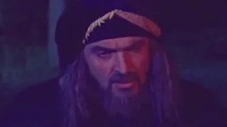 مآ ك ل ما يتمنى المرء  يدرك ه       ت جري الرياح بمآ لا تشتهي الس فن    دندنها