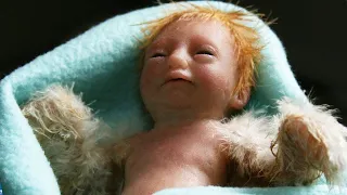 طفل اتولد على شكل طائر ولما كبر طار في السماء مع باقي الطيور Eep 