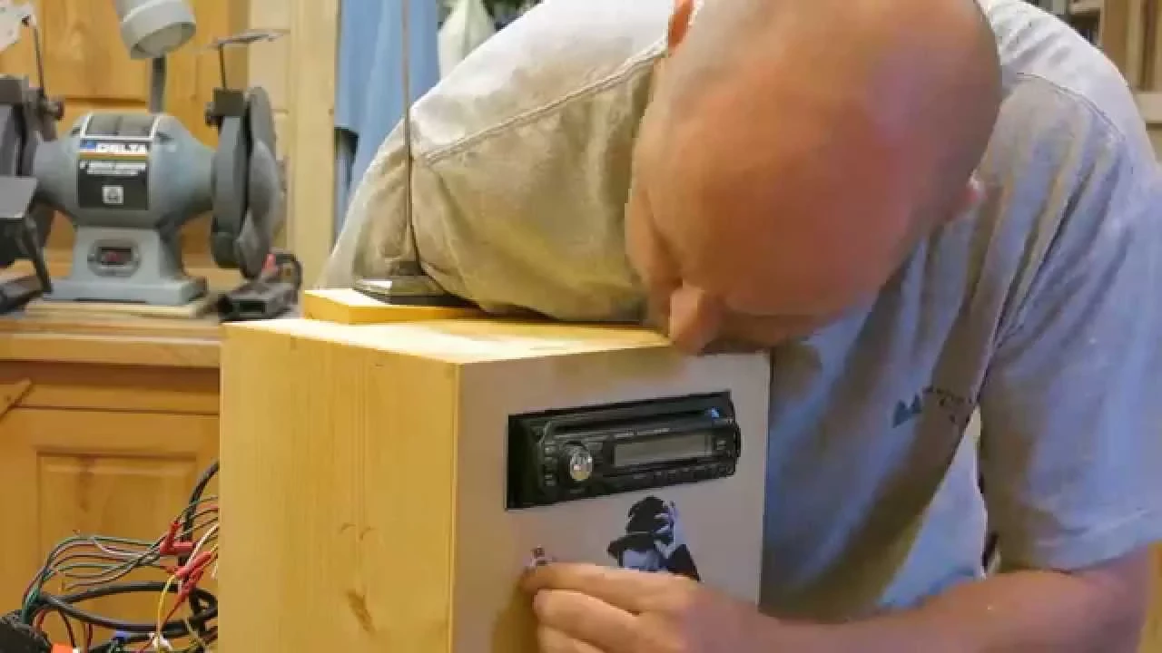 DIY Shop Stereo