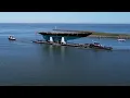 Download Lagu Verbouwd superjacht trekt op ponton over kanaal: \