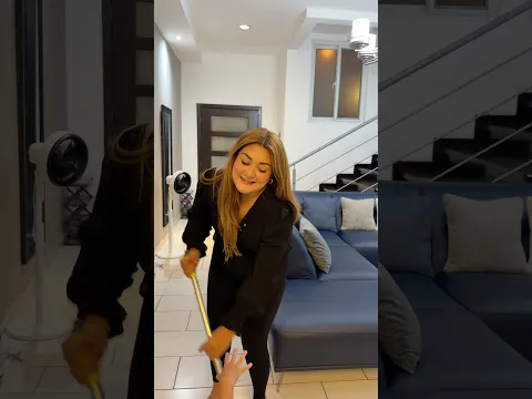 Mi hija se cree bebé todavía 😂🤣 #shorts #viral #comedy