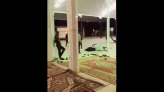 غماس ترميم مرقد السيد عبدالله ابن الكاظم ع لاتنسى الاشتراك ب القناة 