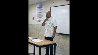 اللغة العربية الصف الثاني عشر الفصل الأول قصيدة لا تعذليه الترجمة الإشارية جمال الخياط 