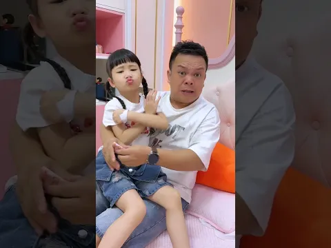 差点到手了，把闺女忽略了，果然闺女还是跟爸爸亲😂#家有萌娃