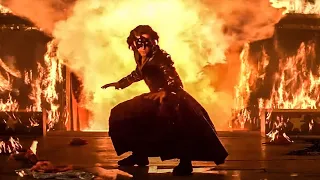 Hrithik Roshan Saves People At Circus Fire Accident Priyanka Chopra Matniee Show 